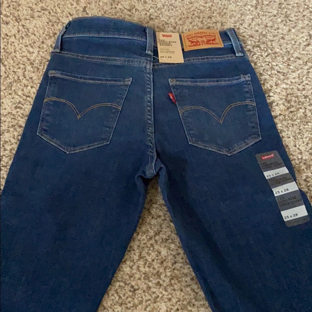 Women’s Levi’s 720 skinny jeans